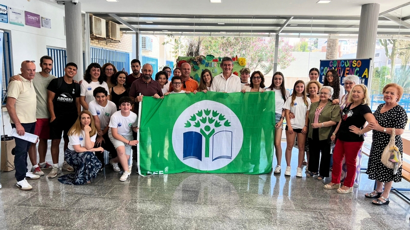 250612 Manuel Cortés felicita al IES Gaviota de Adra por revalidar por c...