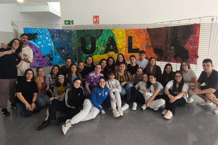 FOTO 1 JUNIO 16 2025 TALLER DE ARTE SOSTENIBLE