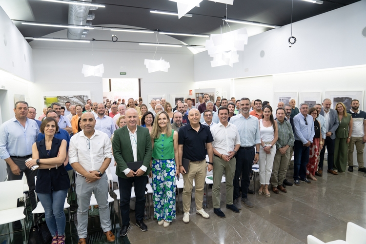 FOTO FAMILIA FORO DEL AGUA
