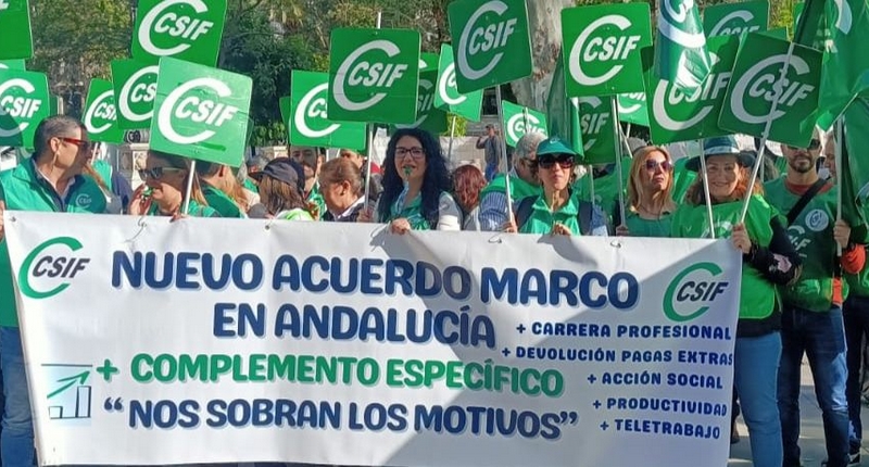 concentracion-8-de-abril-de-2025-ante-edificio-de-la-junta-en-sevilla-1749457023-1749470785