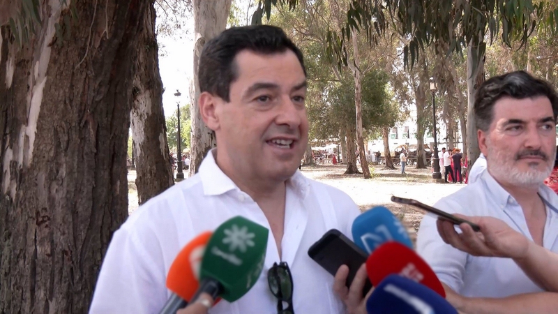 07/06/2025 El presidente de la Junta de Andalucía, Juanma Moreno, atiende a los medios en El Rocío.
SOCIEDAD ESPAÑA EUROPA POLÍTICA ANDALUCÍA