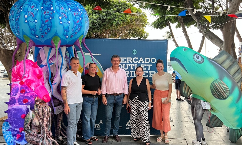 250723 Manuel Cortés inaugura una nueva edición del 'Mercado Marinero' c...