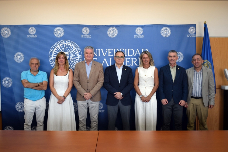 FOTO 3 JULIO 21 2025 FIRMA CÁTEDRA UAL Y FAISEM