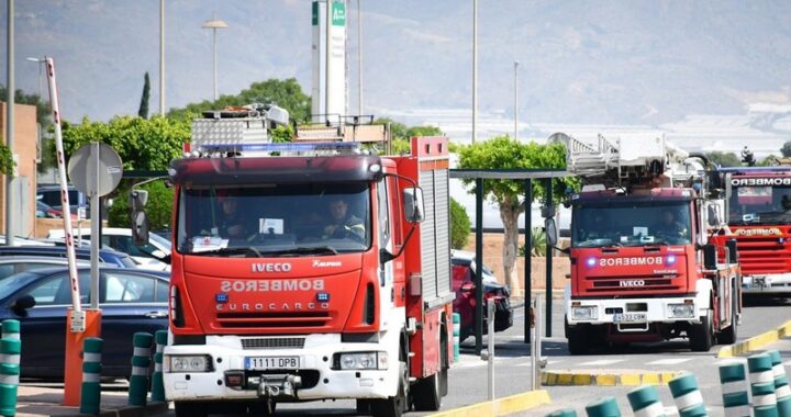 Almería.-Sucesos.-Reabren al tráfico la A-7 en Balerma tras la colisión múltiple que deja solo "heridos leves"