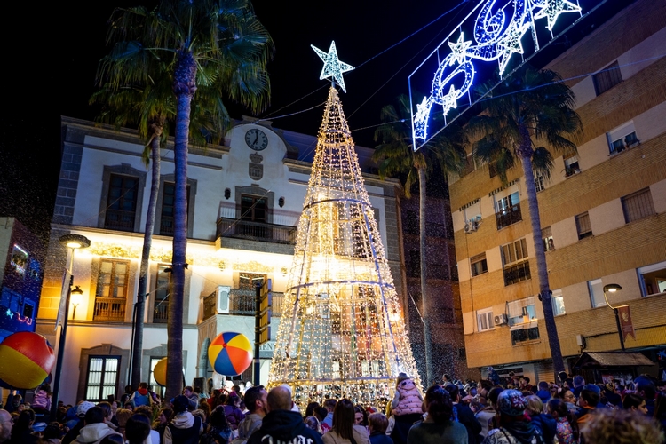 250808 Adjudicado el suministro e instalación de la iluminación ornament...