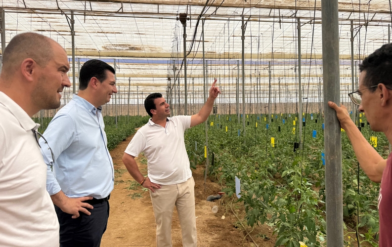 12092025 agro invernadero empresa (1)