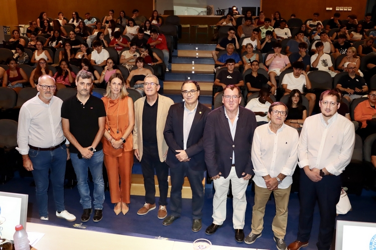 FOTO 1 UAL 17 SEPTIEMBRE 2025 RETO DEMOGRÁFICO