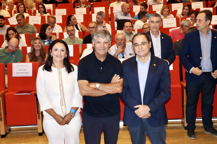 FOTO 1 UAL 26 SEPTIEMBRE 2025 FORO LÍDERES NADAL