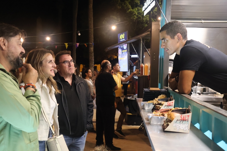 251010 TERCER FESTIVAL MUNDIAL DE FOODTRUCKS (10)