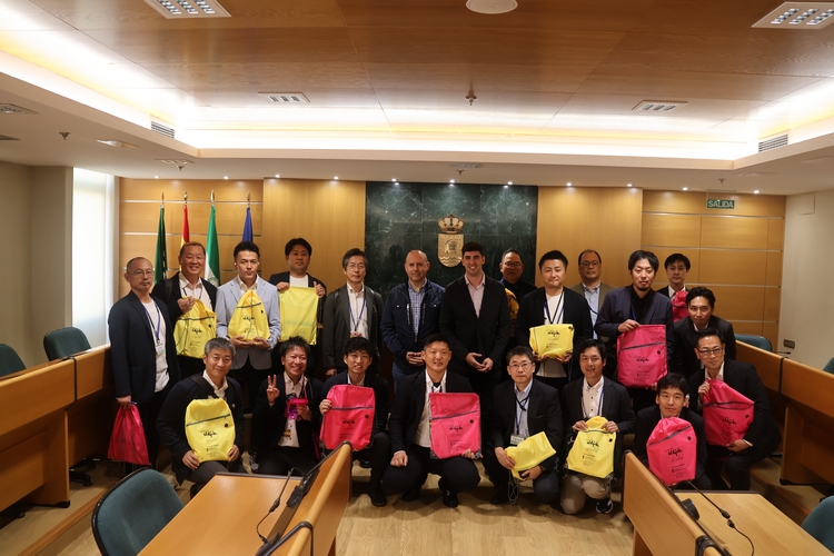 251112 VISITA JAPONESES (12)