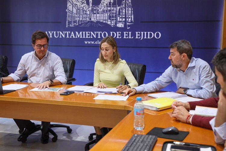 251113 JUNTA DE GOBIERNO (2)
