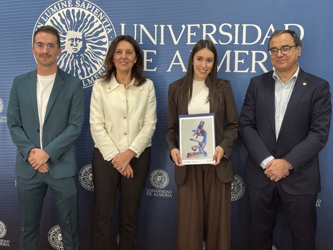 FOTO 1 NOVIEMBRE 12 BECA CONTRA EL CÁNCER