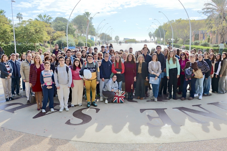 FOTO 1 UAL 25 NOVIEMBRE 25N MANIFIESTO