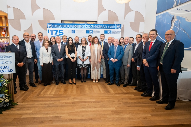 251218 Junta Directiva, autoridades y premiados