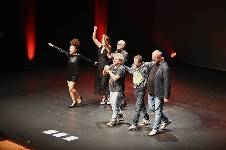 LOS SEIS COMICOS EN ROQUETAS