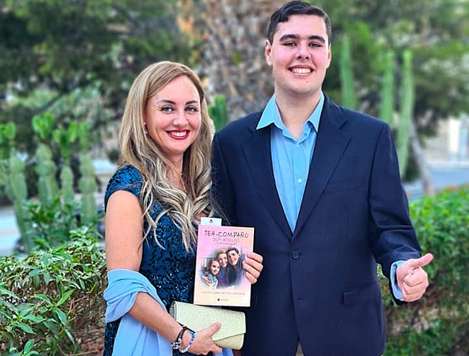 judith sánchez con su hijo Alex