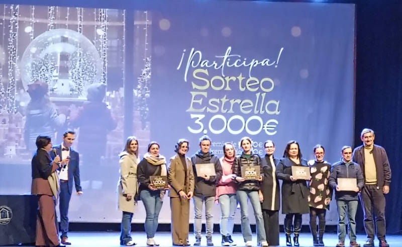 260109 Un año más, el comercio local de Adra premia la fidelidad de sus clientes con el Sorteo Estrella