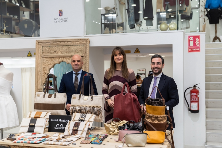 Imagen de archivo del presidente, el diputado de Promoción de la Provincia y la embajadora de Talento Almeriense
