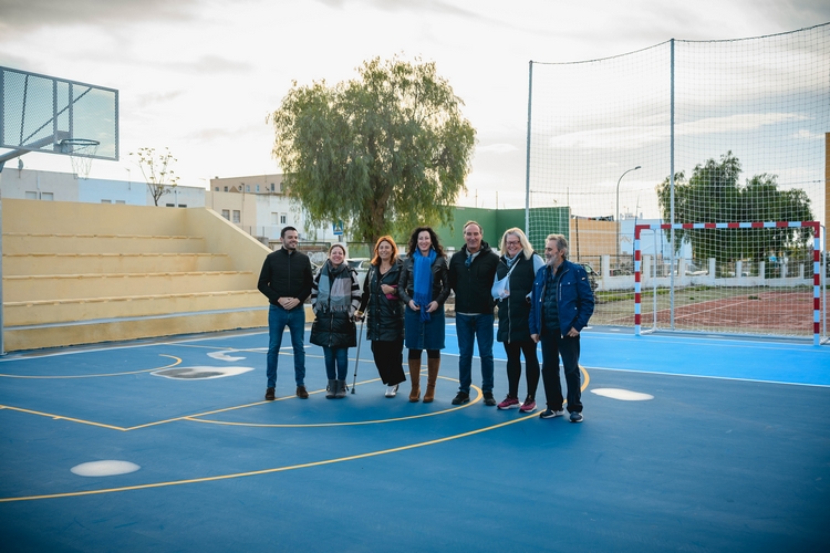 Pistas Deportivas barrio El Alquián (1)