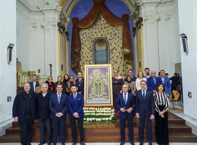 Autoridades y Hermandad Virgen de las Angustias