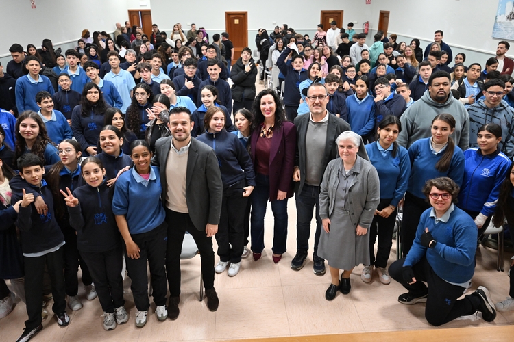 DIA DE ANDALUCIA CENTRO EDUCATIVO MARIA INMACULADA (60)