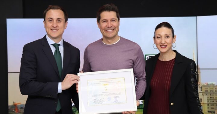 Entrega Sol de Oro Jaime Cantizano