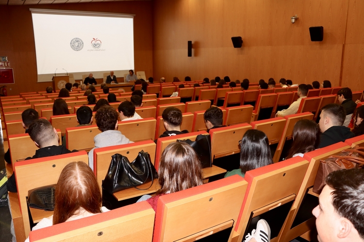 FOTO 3 UAL 21 FEBRERO 2026 OLIMPIADA GEOLOGÍA (1)