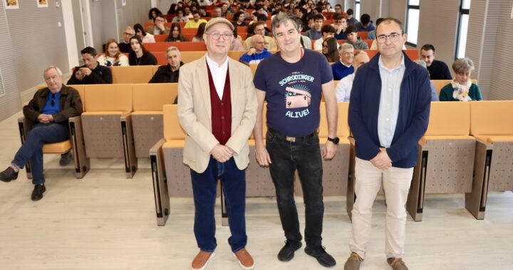 FOTO 1 UAL 21 MARZO 2026 VIERNES CIENTÍFICO