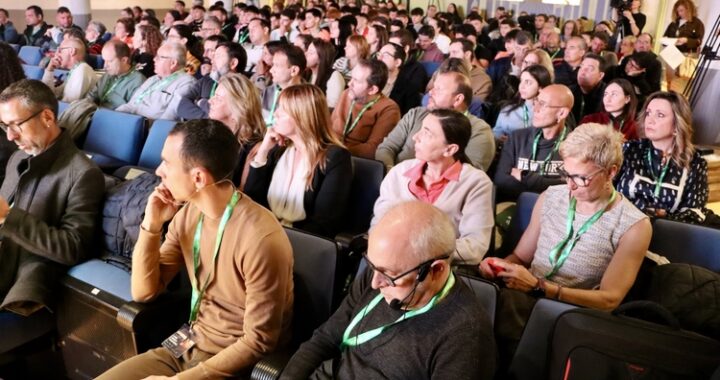 FOTO 1 UAL 4 MARZO 2026 FORO DEPORTE Y SALUD MENTAL