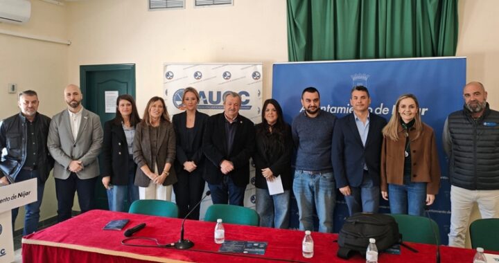 FOTO DESAYUNO INFORMATIVO AUGC