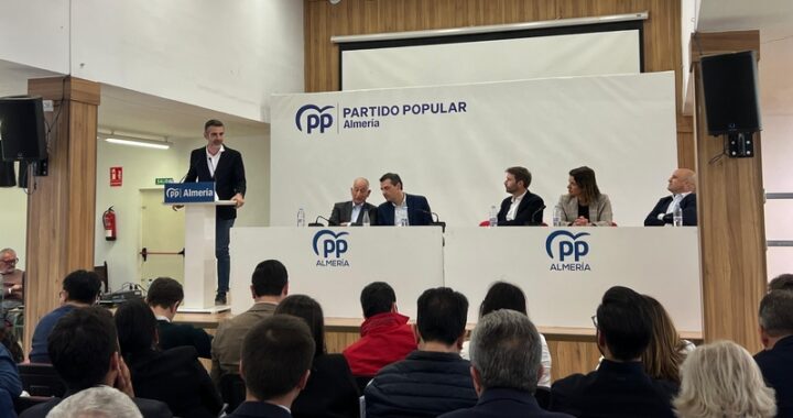 FOTO JUNTA DIRECTIVA