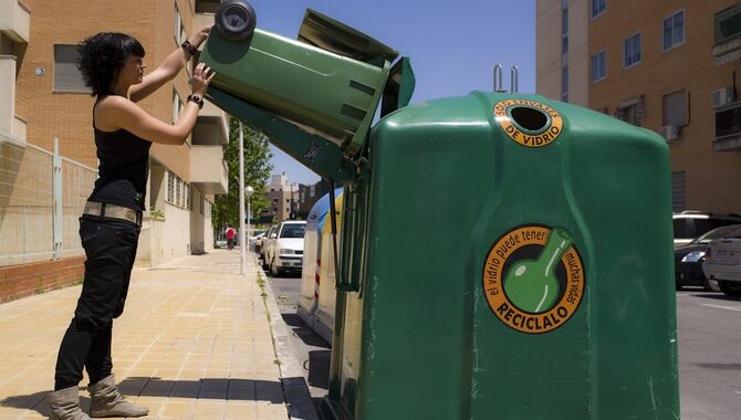 AutoWB: 2.15; 1.00; 1.53,  Kelvin=3951,  Tint=0.0065