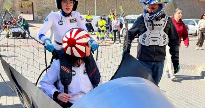 karts artesanales sin motor en la salida en el castillo (6)