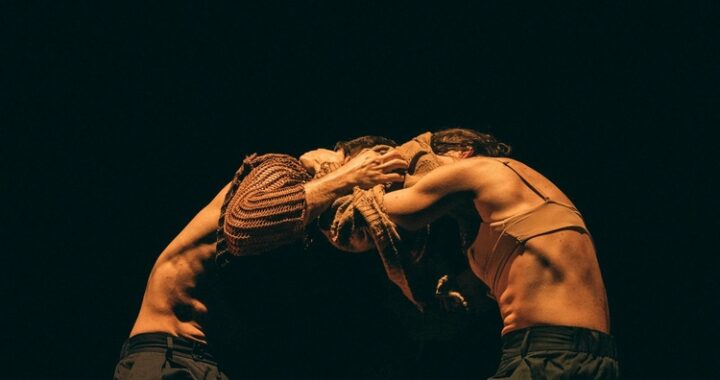 10-4-2026 Cultura-Next To My Skin (Trasladanza)