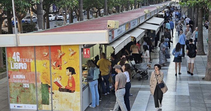 260416 Feria del Libro-Ambiente