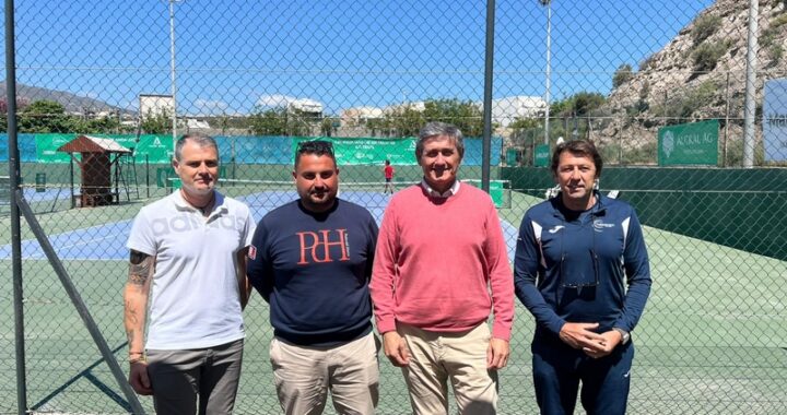260416 Manuel Cortés visita el Campeonato de Andalucía Junior - Memorial Pepe Salamanca en el Club de Tenis de Adra