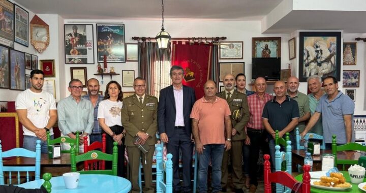 260428 El Museo de Adra acoge una conferencia sobre la cría caballar en las Fuerzas Armadas