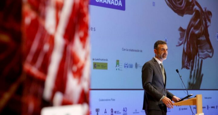 260428_Congreso Mundial del Jamón_consejero de Agricultura 1