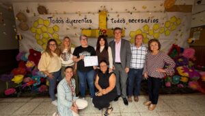 260430 La creación del AMPA del CEIP San Fernando 'El Poli', ganadora del Concurso de Cruces de Mayo Escolar de Adra - 1º
