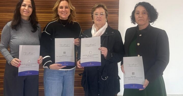 Entrega documentación de Archivo Municipal (1)