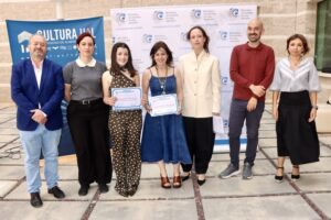 FOTO 2 UAL 23 ABRIL 2026 CONCURSO MICRORRELATOS