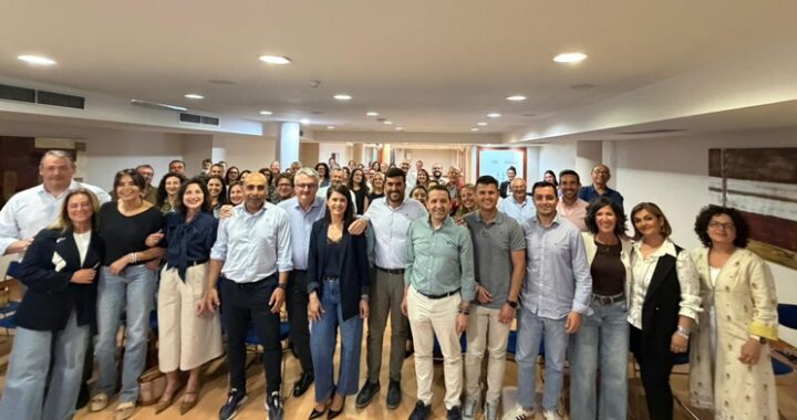 FOTO ACTO EN MOJÁCAR