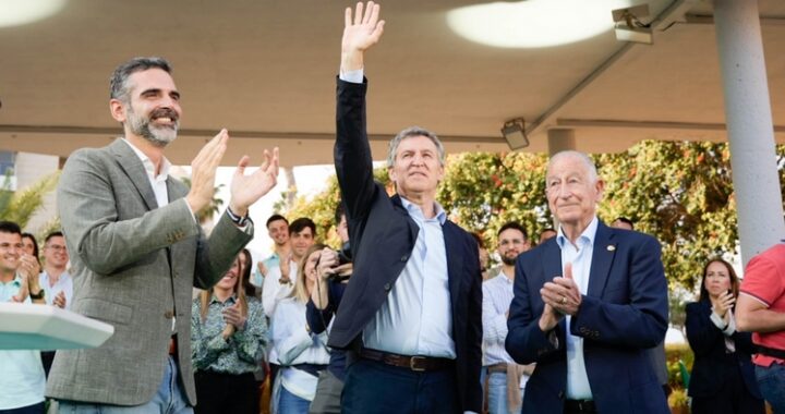 FOTO ACTO POLÍTICO EN ROQUETAS DE MAR 1