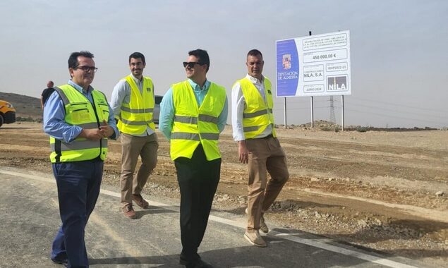 Imagen Archivo visita carretera entre Turrillas y Lucainena