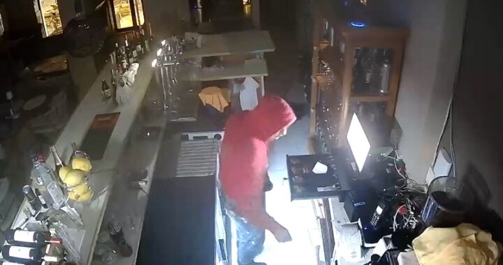 op_cinco_robos_almeria_editada.00_00_31_03.Imagen fija003