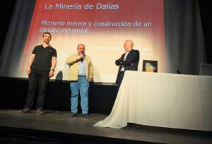 presentación libro mineria_día del libro