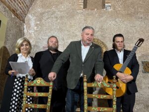 260515 Diego Cruz con Ezequiel Benitez en la peña El Taranto (2)