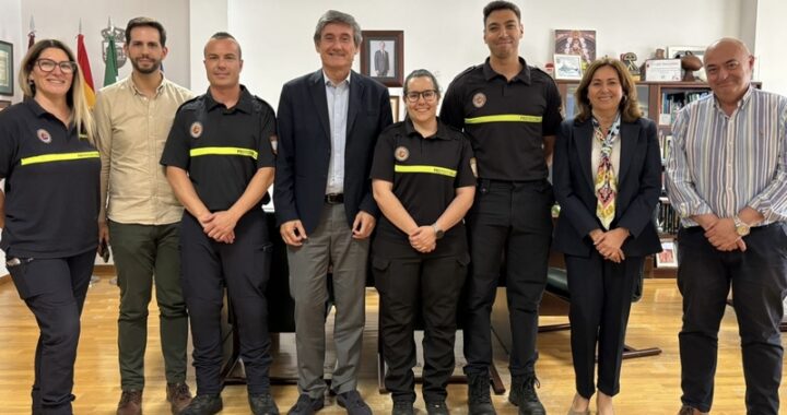 260518 Aumento efectivos Protección Civil Adra