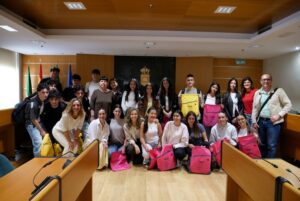 260518 VISITA ESTUDIANTES ERASMUS MURGI.docx