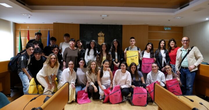 260518 VISITA ESTUDIANTES ERASMUS MURGI.docx